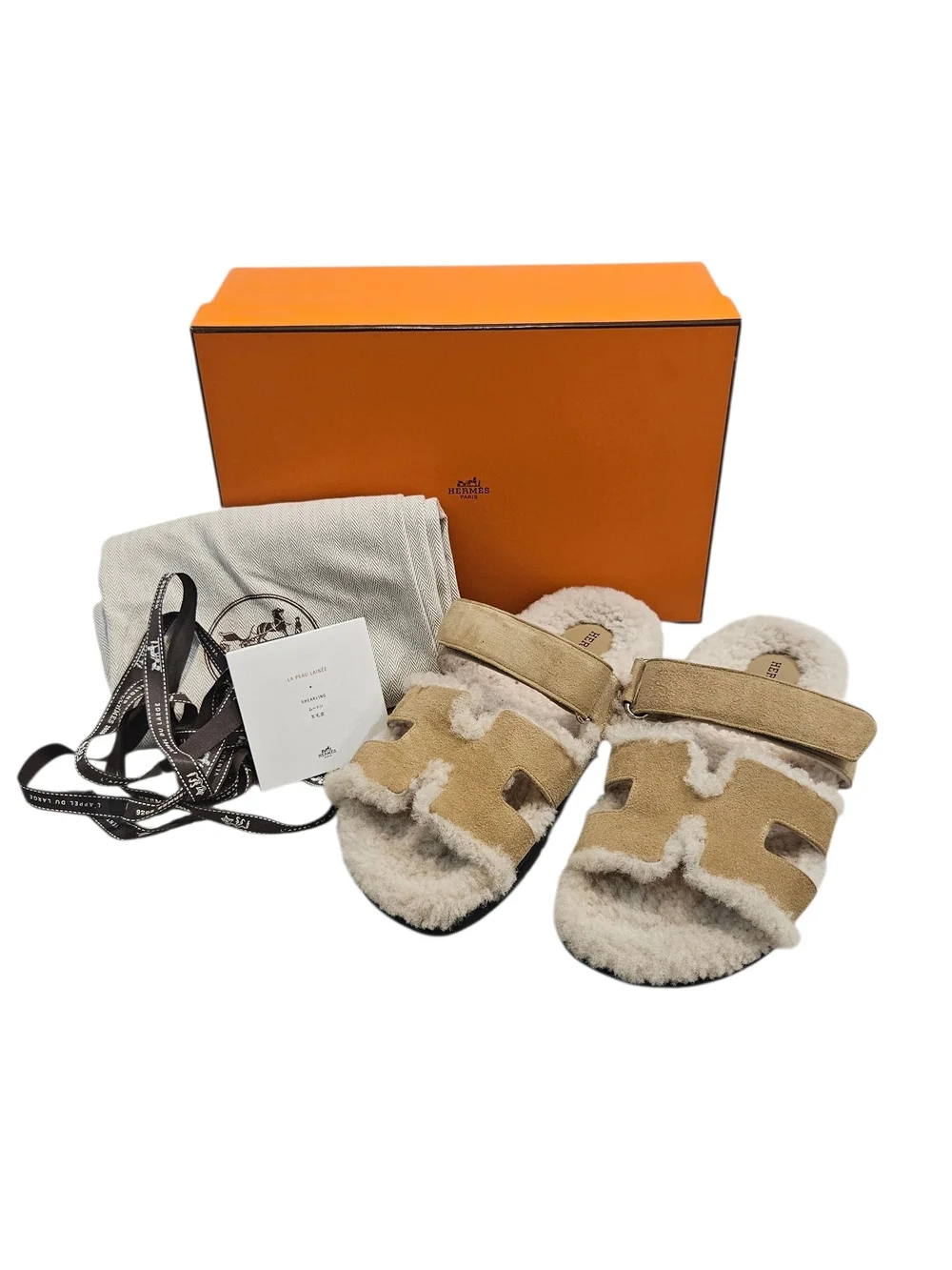 Hermès Chypre ShearlingTechno Sandal Beige Albatre/Ecru Shearling and Suede